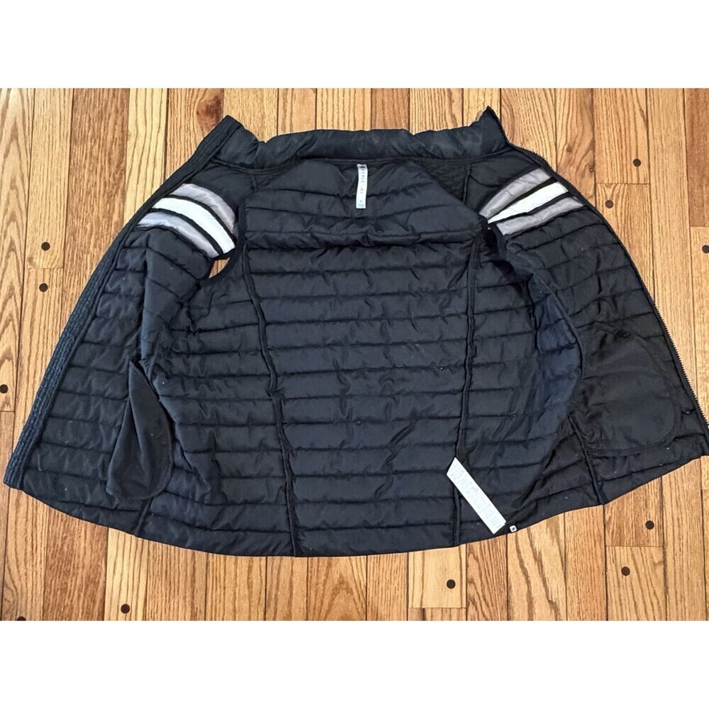 Fabletics Women’s Puffer Vest Medium Black Zip Lightweight Athletic - Picture 6 of 9